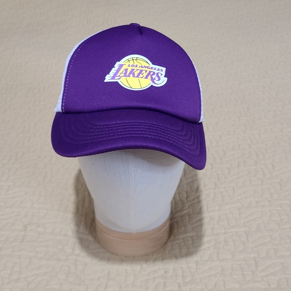 NBA Accessories - LA Lakers logo trucker hat